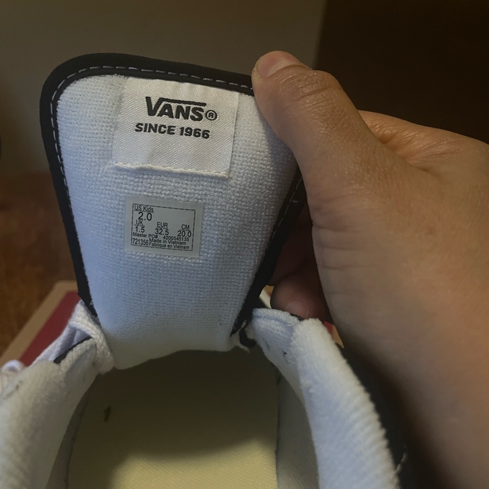 Vans Classic Black and White Skate Shoes - Picture 6 of 6